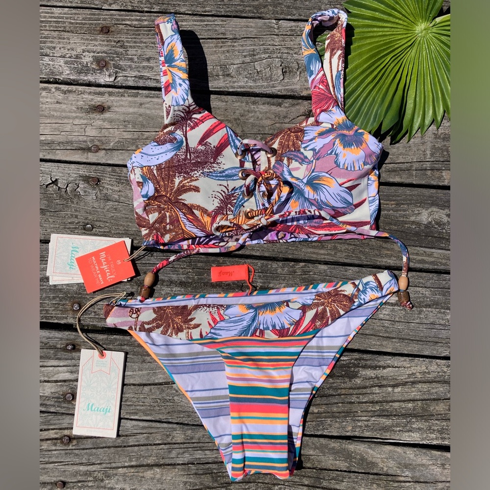 MAAJI Set - Dazzling 4-Way Bikini Top & Flirt Cheeky Bottoms - S